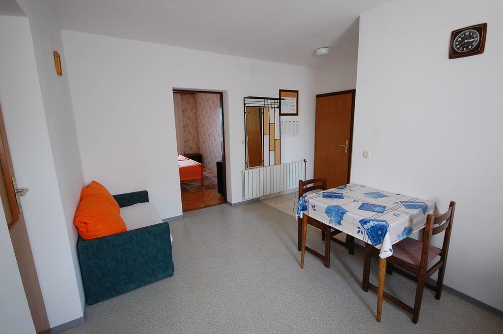 Apartments Dida By El-Pi Tours Нивице Номер фото