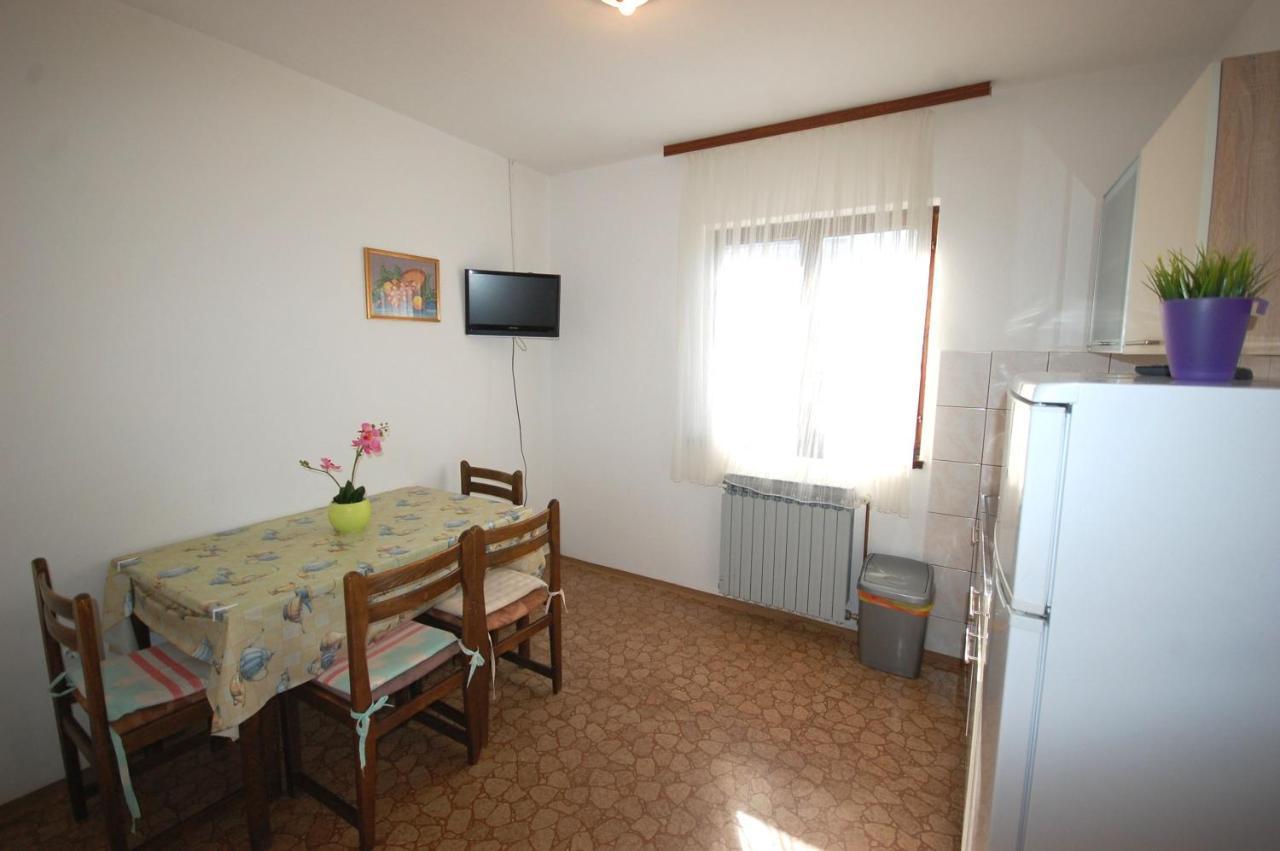 Apartments Dida By El-Pi Tours Нивице Экстерьер фото